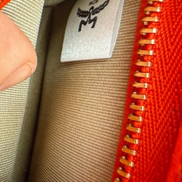 MCM Leather Wallet New - Picture 7 of 8